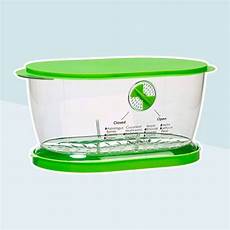 Dorm Cafeteria Containers