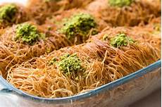 Kadayif Cooking