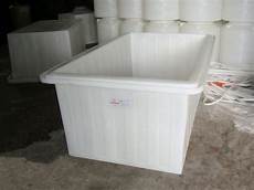 Plastic Rectangular Bowl