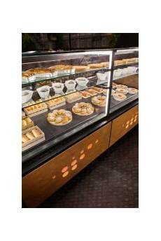 Refrigerated Showcases