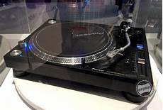 Showcase Turntable